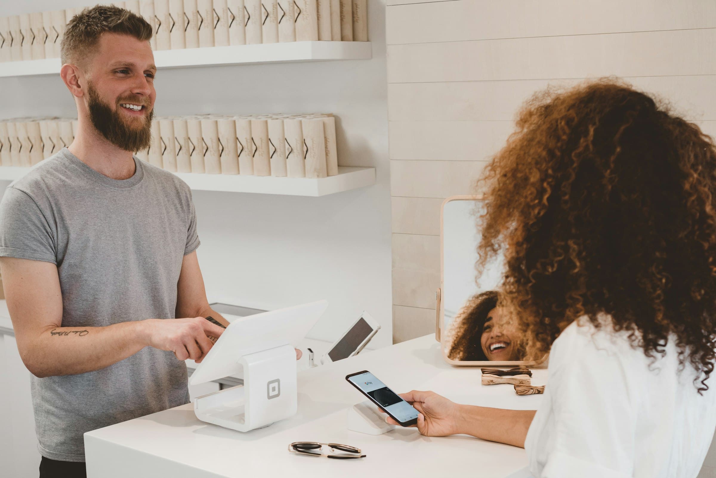 Wie E-Commerce-Marken für KI-Shopping-Empfehlungen optimieren können